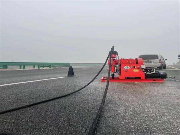 大荔马路路基路面开裂下沉注浆加固灌浆